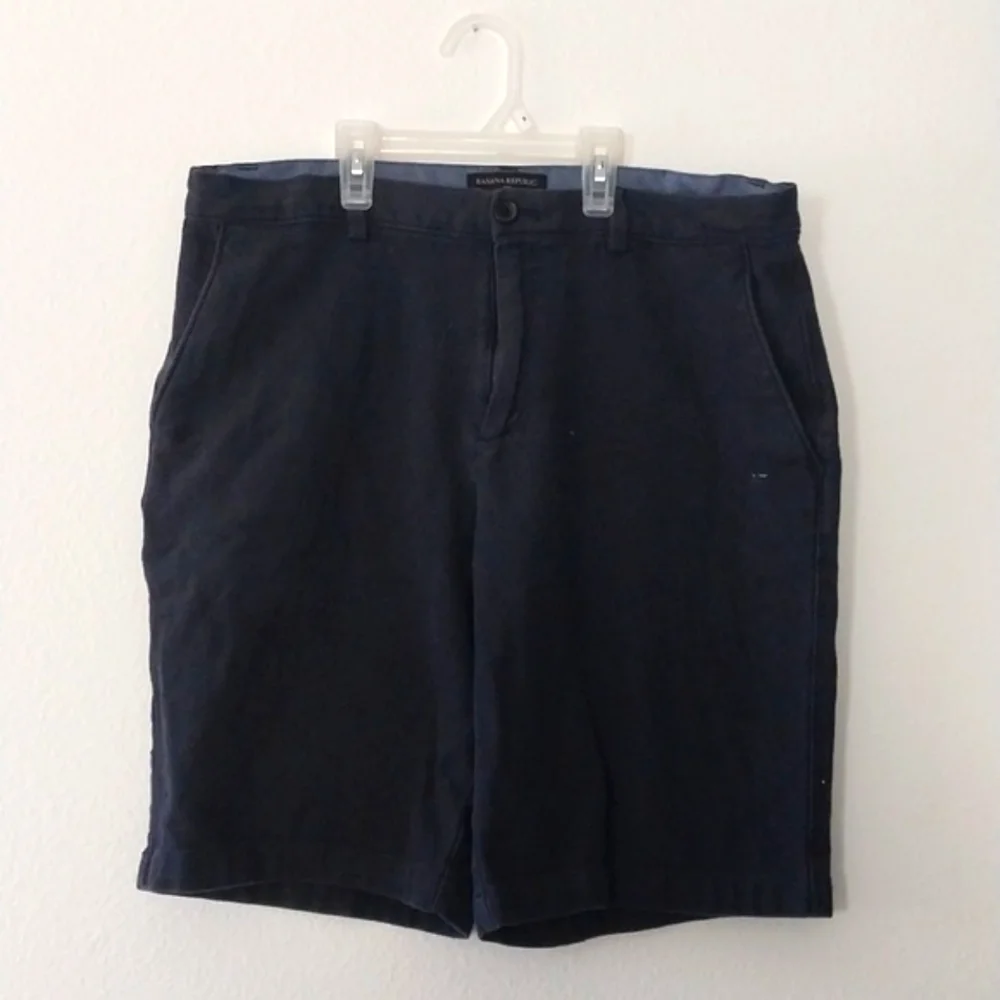 Banana Republic Men's Emerson Navy Shorts size 33